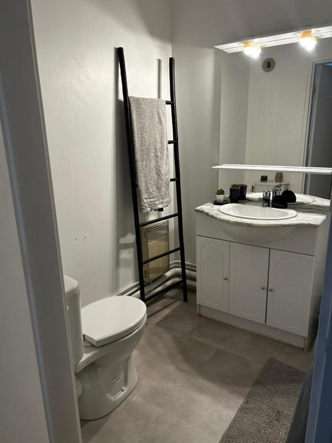 Bienvenue Chez Vous Tres Calme Et En Plein Centre Apartment Mantes-la-Jolie Exterior photo